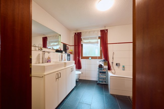 Hauptwohnung, Badezimmer Hauptwohnung, Badezimmer
