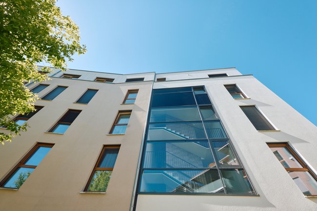 Objektansicht mit Treppenhaus Objektansicht mit Treppenhaus