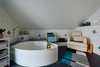 Badezimmer mit Badewanne